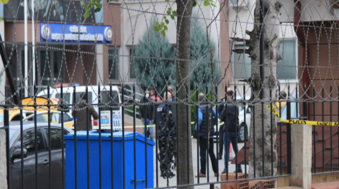 Sevgilisini öldürüb polis bölməsinə ATDI 