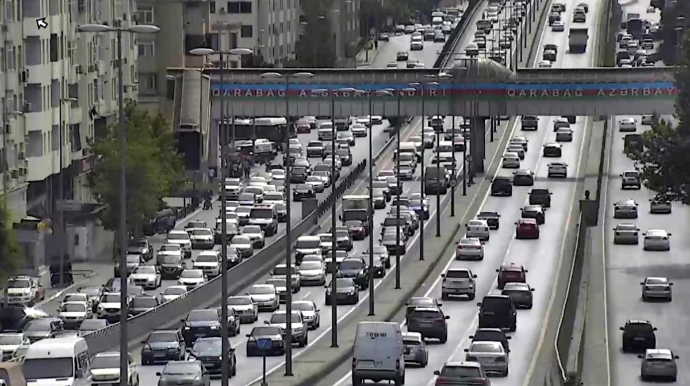 Bakıda təmirə görə yaranan tıxaclara son qoyacaq çıxış yolu – AÇIQLAMA – FOTO 