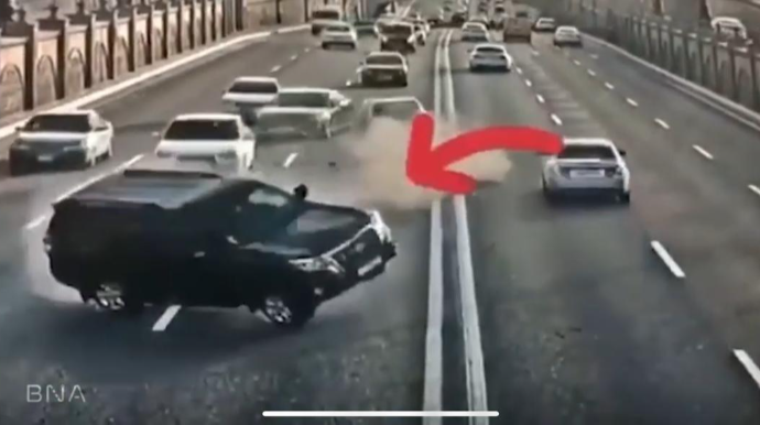 BNA Heydər Əliyev prospektində bu cür ağır qəzaların qarşısını aldı - REAL VİDEO - VİDEO