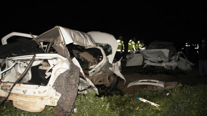 Türkiyədə yol qəzasında 5 nəfər ölüb, 6 nəfər yaralanıb - FOTO