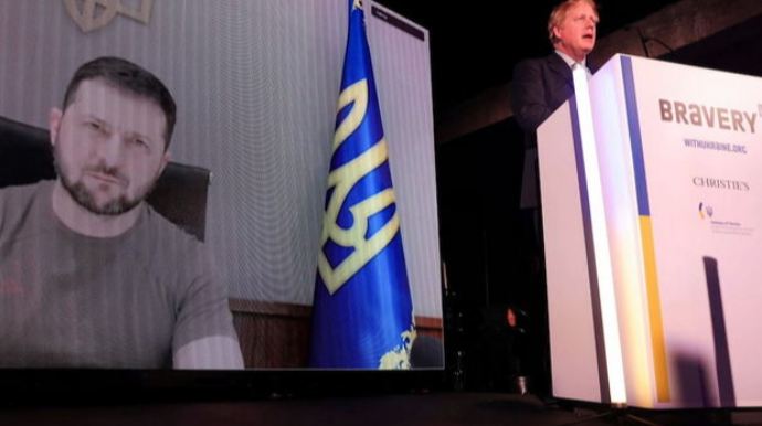 Boris Conson Zelenskinin pencəyini 90 min funta satdı - FOTO 