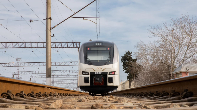 Bakı kəndlərinə sürət qatarı ilə getmək istəyənlər üçün ŞAD XƏBƏR 