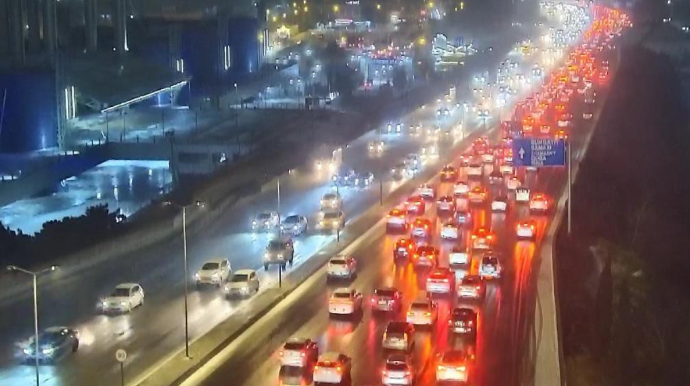 Bakıda sıxlıq olan küçə və prospektlər açıqlanıb  - FOTO