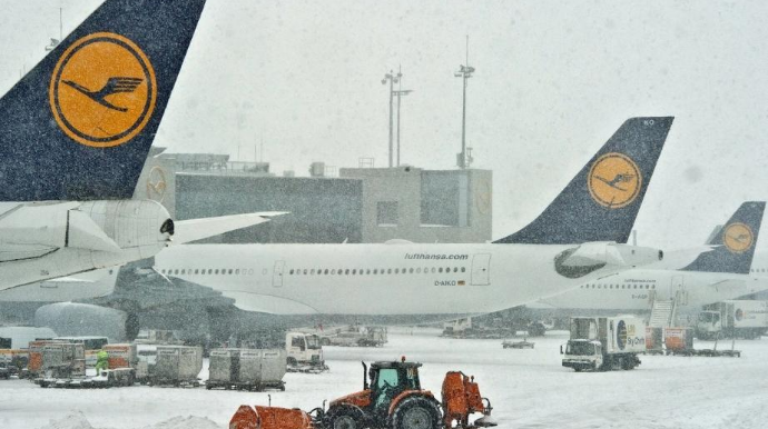 Frankfurt aeroportunda 170-dən çox reys ləğv olunub 