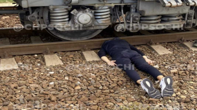 Soçidə qatar gənci vuraraq öldürüb