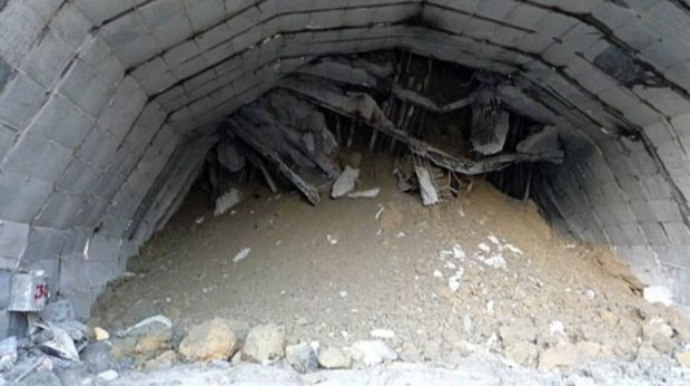 Hindistanda tunel çökdü: azı 36 işçi dağıntılar altında qaldı 