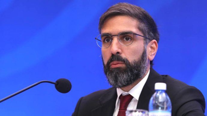 Rövşən Nəcəfin qohumu olduğunu deyib SOCAR-a aid torpağı satmaq istədi   