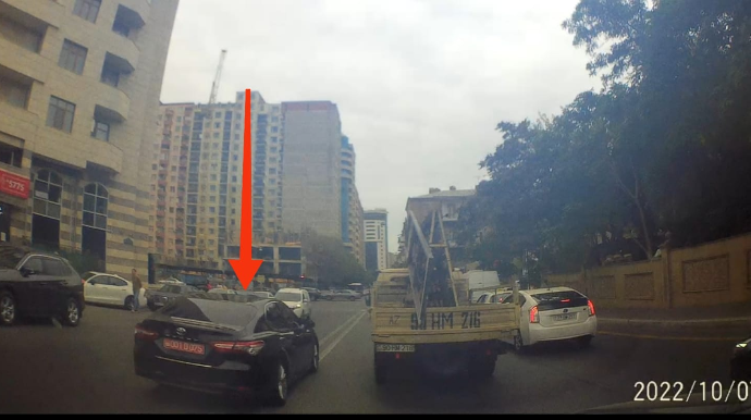 Azərbaycanda kimlər cərimə oluna bilməz? - Səfirlik maşınları "at oynadır" - VİDEO