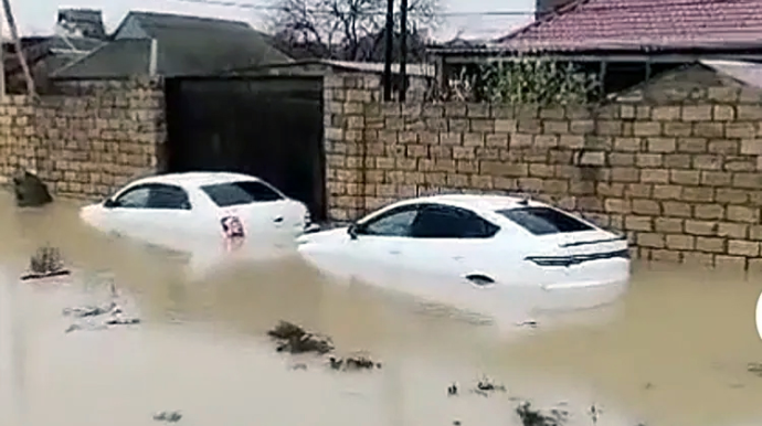 Yağış avtomobillərə necə ziyan vurur? - 10 min manatlıq risk - USTA DANIŞDI 