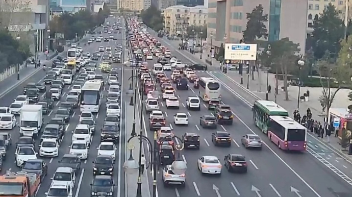 Paytaxtda sıxlıq olan küçələrin SİYAHISI 