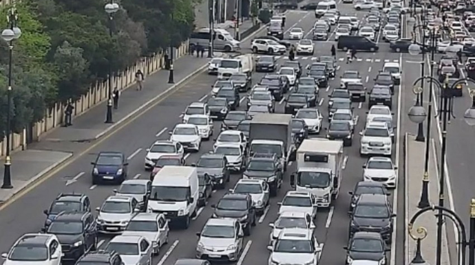 Bakının bu yollarında tıxac var - SİYAHI