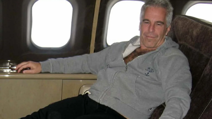 Britaniyanın Hərbi Hava Qüvvələri Epşteynlə bağlı uçuş məlumatlarını sildi 