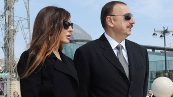 İlham Əliyev və Mehriban Əliyeva Kəlbəcər-1 Su Elektrik Stansiyasında olub - VİDEO