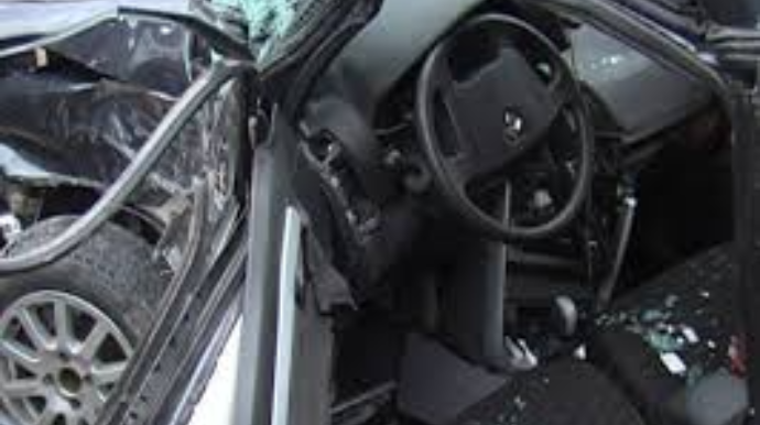 Biləsuvarda BMW ilə “KamAZ” toqquşub, xəsarət alan var 