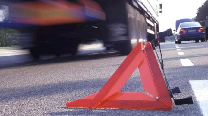 Futbolçu avtobusla toqquşdu – çənəsinə tikiş qoyuldu - FOTO