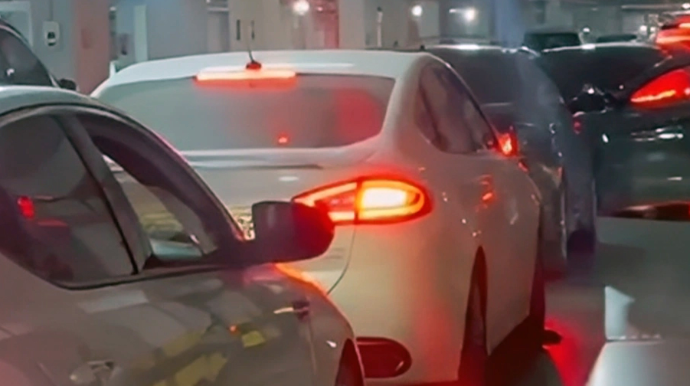 Bakıda bəzi parkinqlərdə ödəmə sistemi çökdü - VİDEO