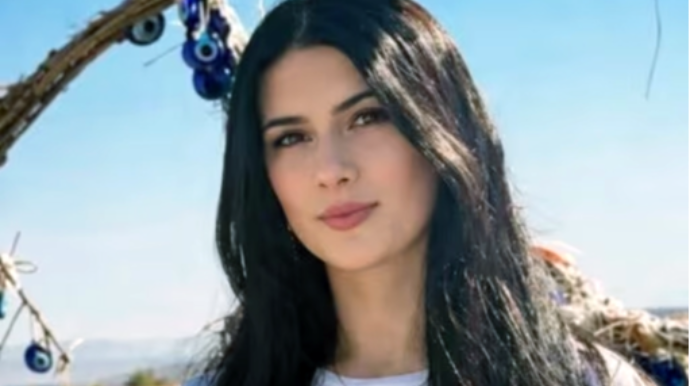 Bu şadlıq evi müəllimini vuran şagirdin ailəsinindir - Atası biznesmen, babası isə.. 