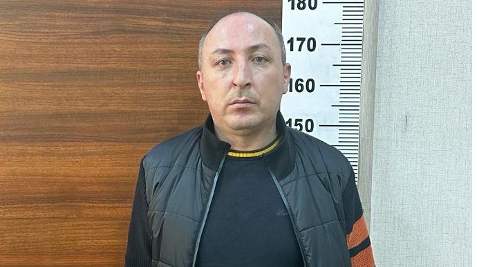 Ölkəyə tibbi avadanlıqlar gətirəcəyi vədi ilə dələduzluqda şübhəli bilinən şəxs saxlanılıb