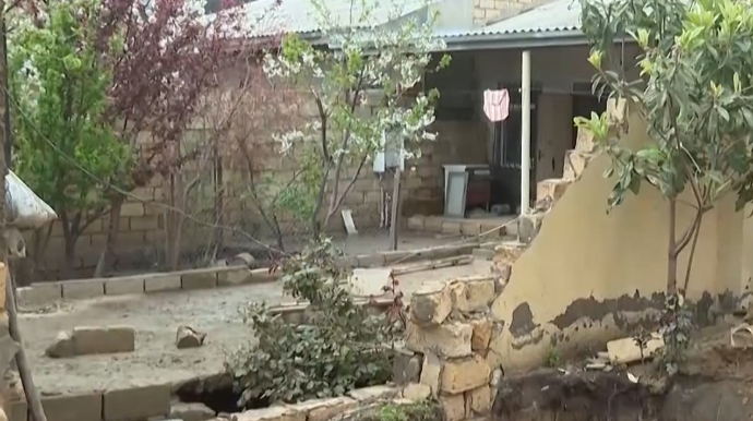 “Nəvələrimlə qalmışıq çöllərdə...” - VİDEO