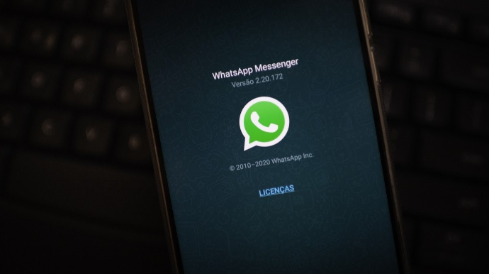 Whatsapp  istifadəçilərinin şəxsi mesajları kənar şirkət tərəfindən oxunulur