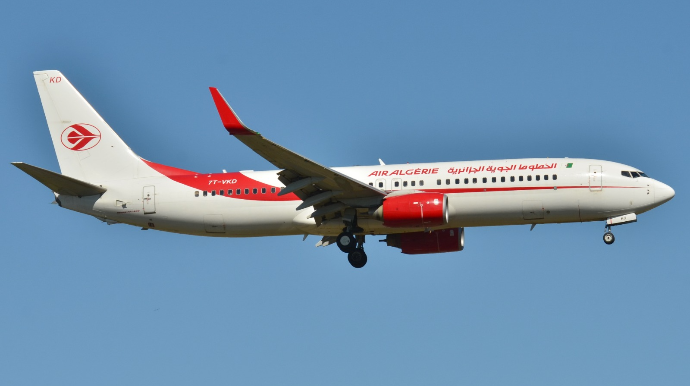 Pilot başqa aeroporta endiyini son anda anladı və sürəti artırdı