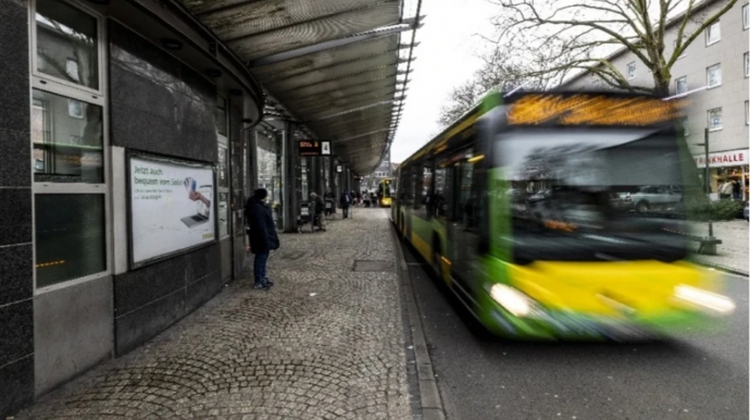  On dörd yaşdan kiçik uşaqlara ictimai nəqliyyat pulsuz ola bilər 