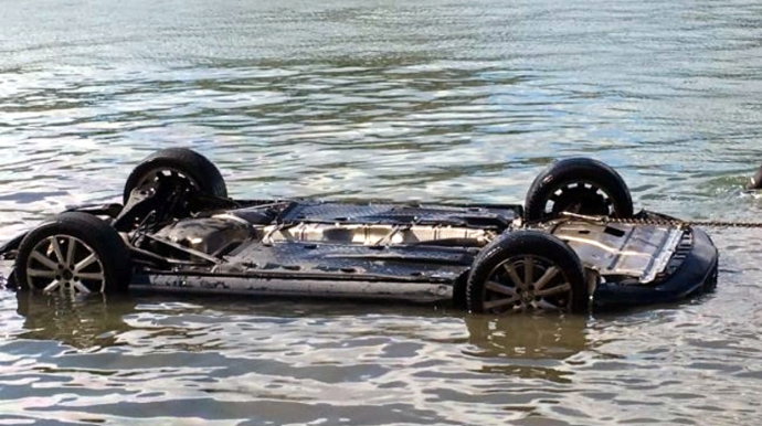 В Гёйчае автомобиль упал в Ширванский канал, водитель погиб