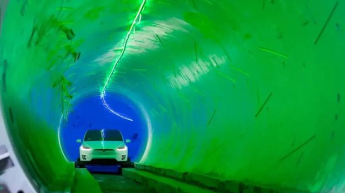 İlon Maskın yeni açılan sürətli yeraltı tuneli istifadəçilərini məyus etdi