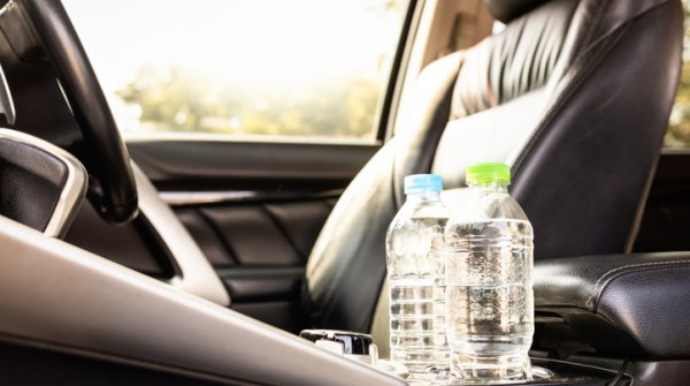 Plastik butulkalardakı suyu avtomobildə saxlamaq təhlükəlidir - XƏBƏRDARLIQ 