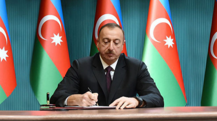 Prezidentin 3 gün ərzində 2 dəfə təltif etdiyi şəxs kimdir? - FOTO 