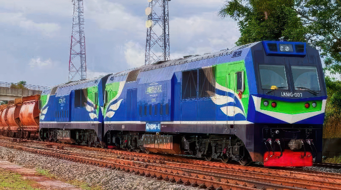 ADY lokomotiv parkını gücləndirir - FOTO 