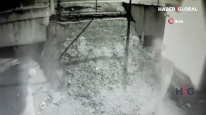 Üç gəncin olduğu konteynerdə güclü partlayış - VİDEO