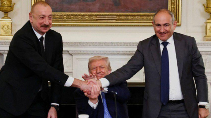 Ağ Evdən görüşlə bağlı paylaşım - VİDEO