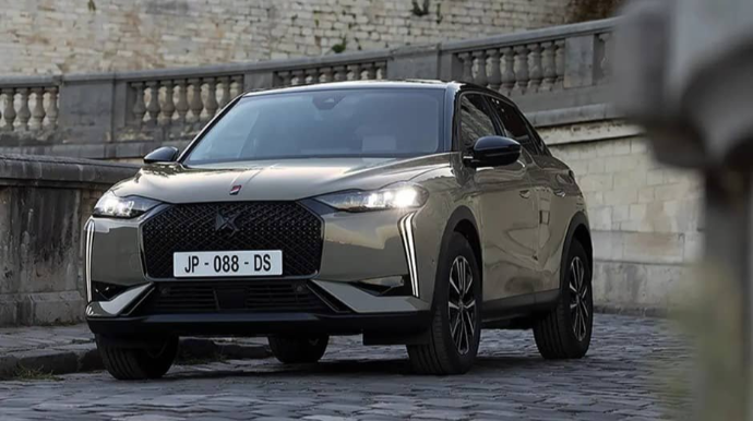 "DS 3" krossoveri yenilənib və "Crossback" indeksindən məhrum edilib 