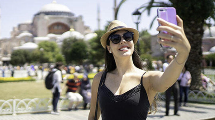 Türkiyə bu tarixdən turistlərin qəbuluna başlayır