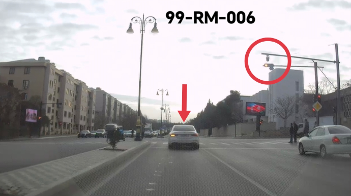 Hərəkət qadağan edilsə də bu sürücü dayanmadı - 99-RM-006  - VİDEO