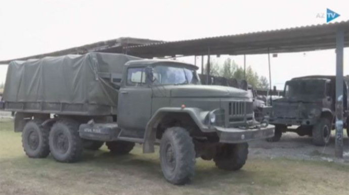 Düşmənin atıb qaçdığı hərbi texnikalar  - VİDEO