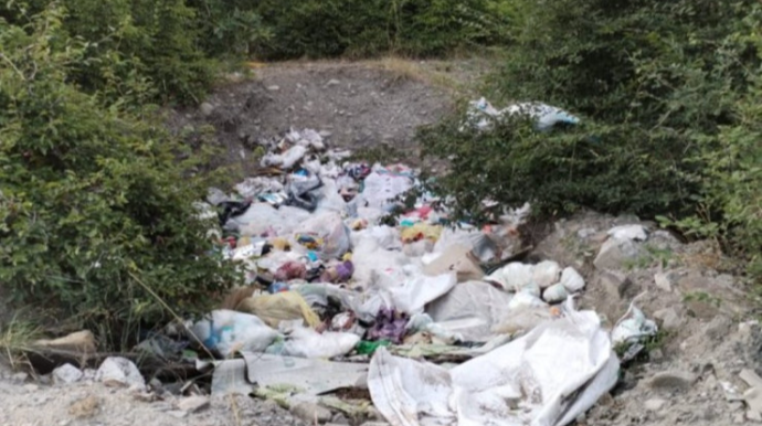 Daha bir bələdiyyə sədri zibilə görə CƏZALANDIRILDI 