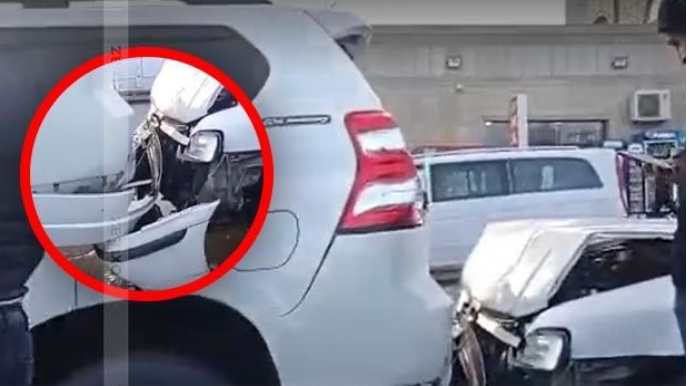 Bakıda taksi lüks avtomobilə çırpıldı - VİDEO 