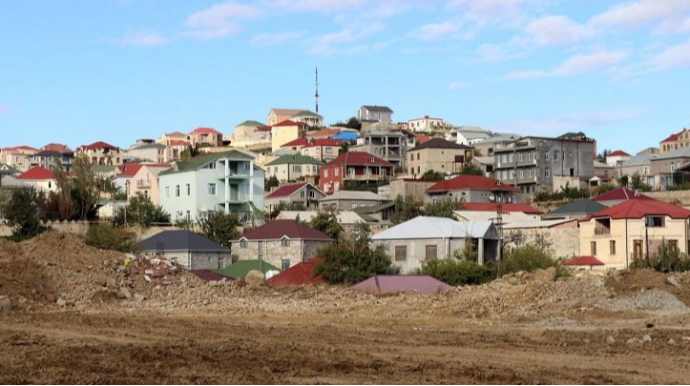 Sənədsiz ev probleminin həlli niyə gecikir... 