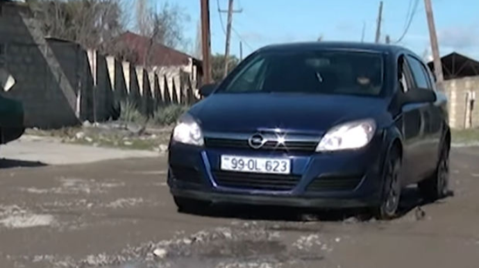 30 ildir söz verilib düzəlməyən yol etiraza səbəb oldu - VİDEO 