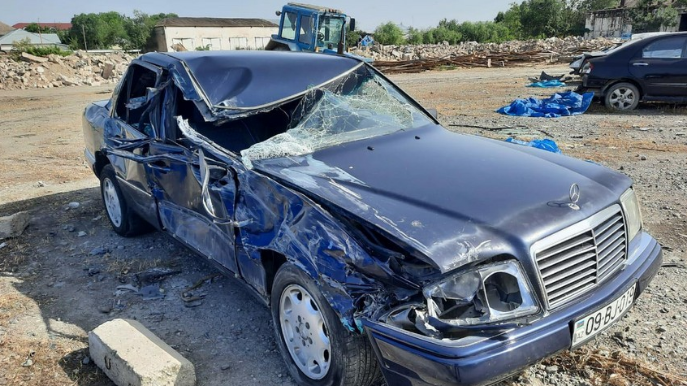 Kürdəmirdə yol qəzası olub, xəsarət alanlar var  - FOTO