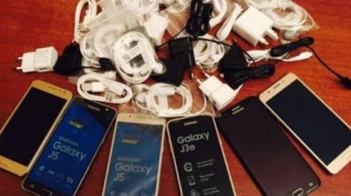 Bakıda 7 min manatlıq telefon oğurlandı