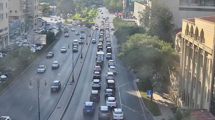 Bakının bəzi yollarında sıxlıq var