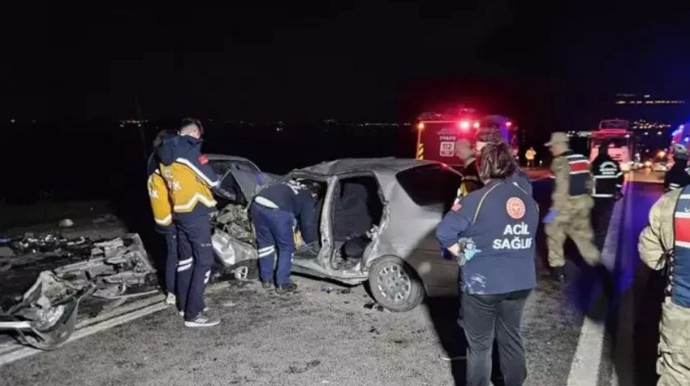 Qaziantepdə ağır yol qəzasında 2 nəfər ölüb, 6 nəfər yaralanıb 