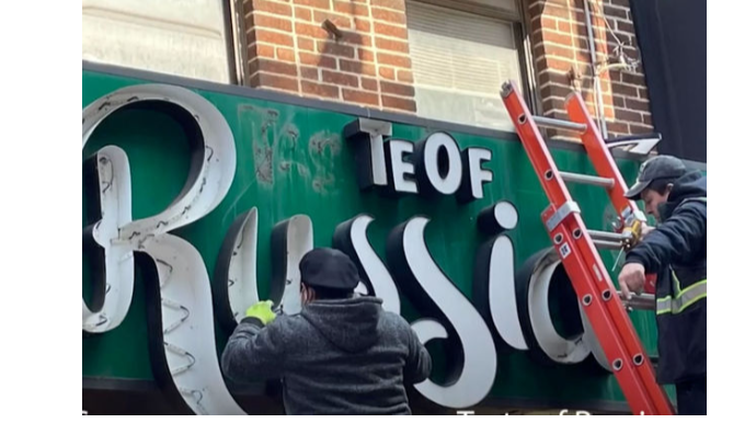 “Taste of Russia” mağazasının adından imtina edildi - VİDEO