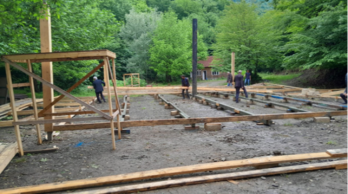 Lerikdə qanunsuz tikili söküldü - FOTO