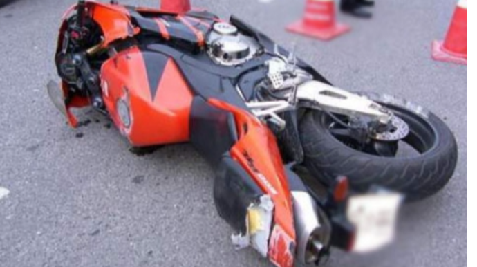 Yol polisindən qaçan bayker ağır qəzaya belə düşdü  - VİDEO 