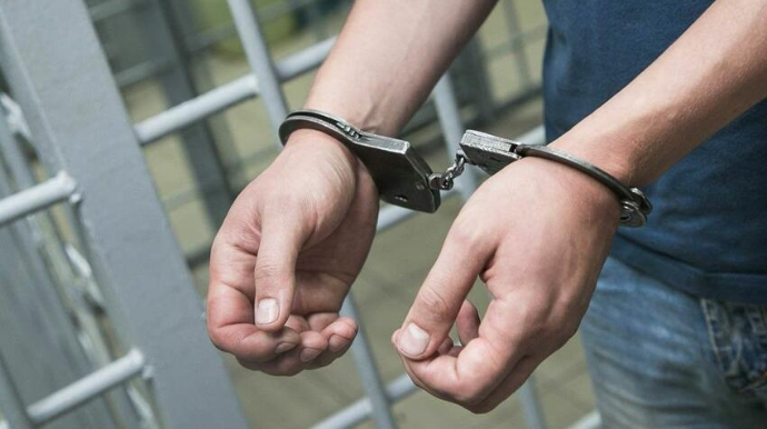 Tikilməkdə olan evlərin naqillərini oğurlayan şəxslər saxlanılıb 