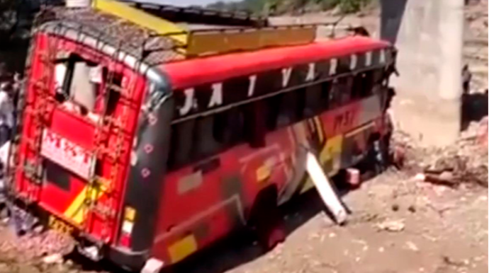 Hindistanda avtobus körpüdən aşdı, 22 nəfər öldü 